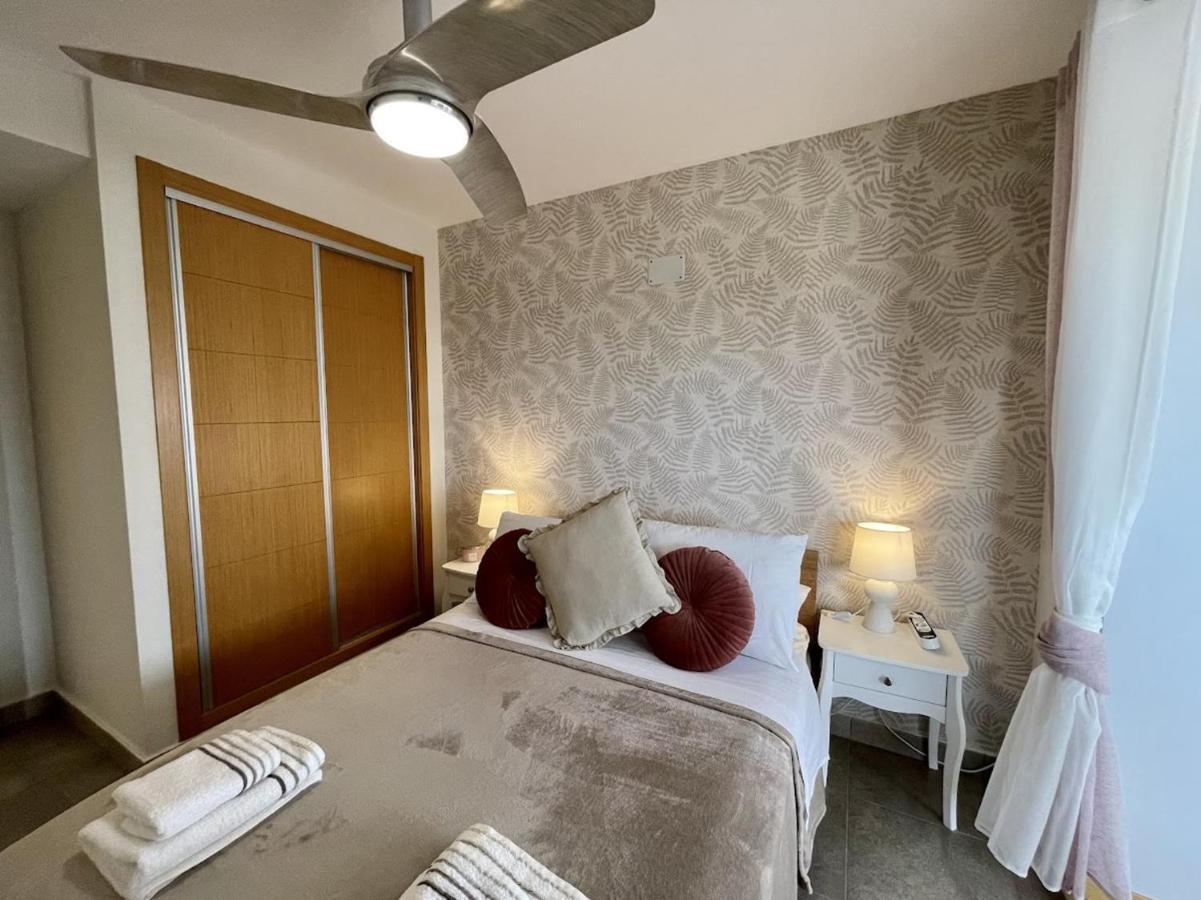 Appartamento Modern 2-Floor Penthouse With Sea Views - Sleeps 7 Finestrat Esterno foto
